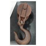 ANVIL BRAND VTG IRON PULLEY