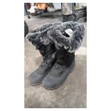 KAMIK SZ. 10 SNOW BOOTS