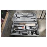 PRO LIFT 4,000 LB HYDRAULIC FLOOR JACK