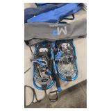 YUKON 930 SNOWSHOES W/ POLES & CARRYING CASE