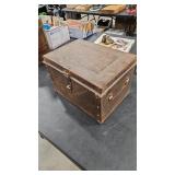 METAL VTG  STYLE LOCK BOX