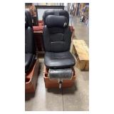 PEDICURE CHAIR