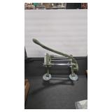 FRESH FRIED CENTER FRENCH FRY SLICER