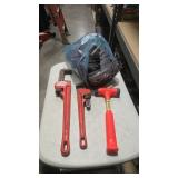 2 HD PIPE WRENCHES, MALLET AND LIGHT BULBS