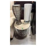 2 ACCENT LAMPS & TABLE