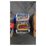 4 DIE CAST & 1 MODEL CARS