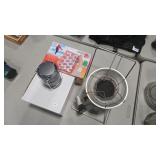 GROUP OF 4 COLLAPSIBLE LED LANTERNS, PROPANE