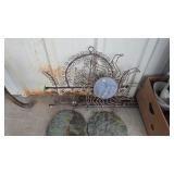 METAL AND STONE YARD DECOR