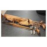 WOOD VTG GOLF CLUBS & BAG