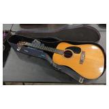 HOHNER HG03 ACCOUSTIC GUITAR & HARD CASE