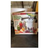 PRESTO 17 QT PRESSURE CANNER W/ BOX