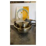 PRESSURE COOKER & BOWL