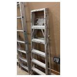 6' METAL LADDER