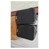 2 - KLH WALL MOUNT M-PRO 5 SPEAKERS