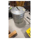 STACKABLE CAMPING ALUMINUM DISH SET
