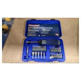 WESTWARD 33 PC MAGNETIC SCREWDRIVER AND BIT SET