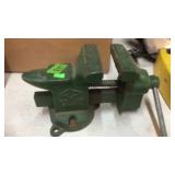 GREEN BENCH VISE