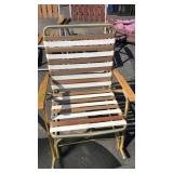 VINTAGE ROCKING LAWN CHAIR