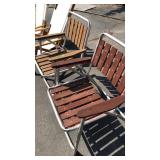 2 FLAT FOLDING LAWN CHAIRS