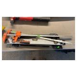 2 BAR CLAMPS, LEVEL & HACK SAW