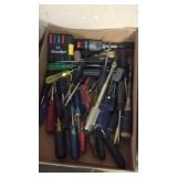 BX OF SCREWDRIVERS