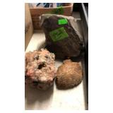 3 ROCKS