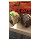 2 AGATES