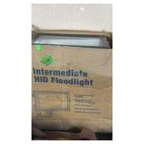 NEW DAY BRIGHT INTERMEDIATE HID FLOODLIGHT IN BX