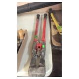 RED BOLT CUTTERS