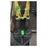 YELLOW BOLT CUTTER