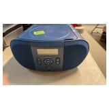 PORTABLE SM/FM CD PLAYER