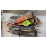 GROUP OF KNIVES