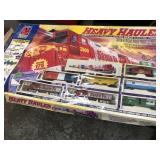 HEAVY HAULER TRAIN SET