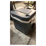 IGLOO 62 QT COOLER ON ROLLERS