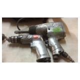 2 AIR TOOLS