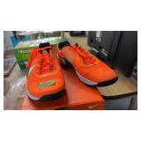 NIKE SHOES SIZE 9