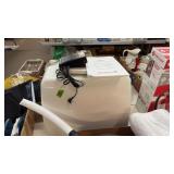 SINGER SEWING MACHINE IN CASE