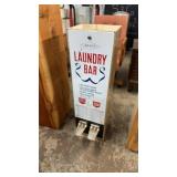 LAUNDRY BAR VENDING MACHINE *NO KEY