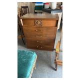 MID CENTURY MODERN DRESSER, 32'X18'X36'