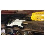 SQUIER STAT ELECTRIC GUITAR