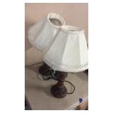 2 TABLE LAMPS