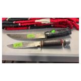2 KNIVES