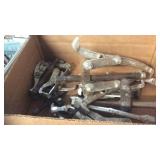 GROUP OF GEAR PULLERS