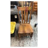 ANTIQUE OAK ROCKER