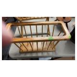 OAK MAGAZINE RACK