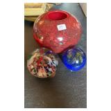 2 ART GLASS PAPERWEIGHTS & VASE