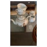 CHILDS TEA SET