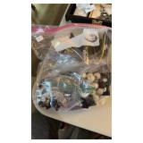 BAG OF COSTUME JEWELRY
