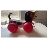 FISHER PRICE LITTLE SNOOPY PULL TOY