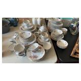 SET OF WINTERLING CHINA